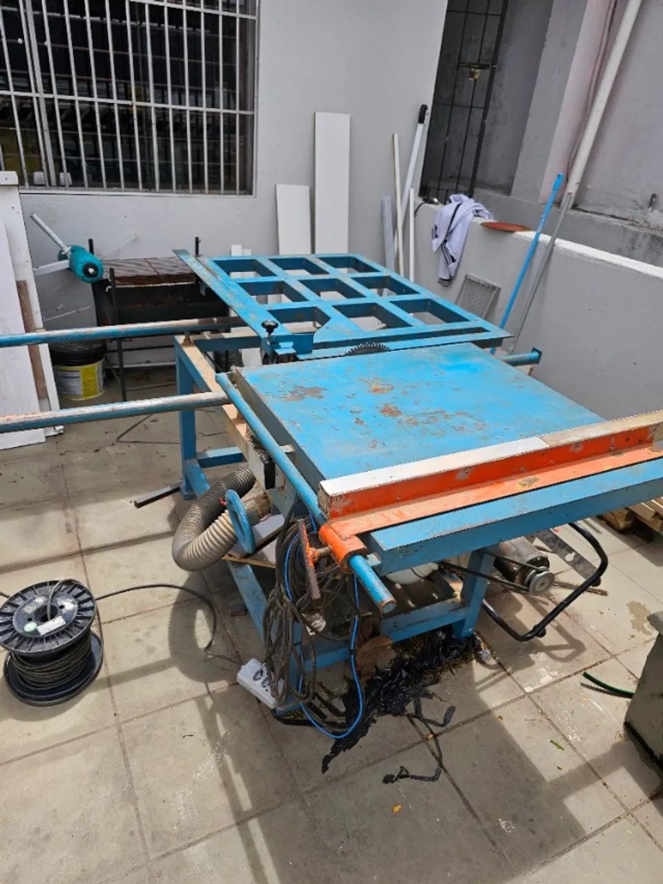 Meia esquadrejadeira para marceneiro