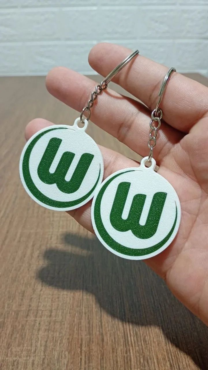 Kit com 2 chaveiros do Wolfsburg clube da Alemanha - Foto 2