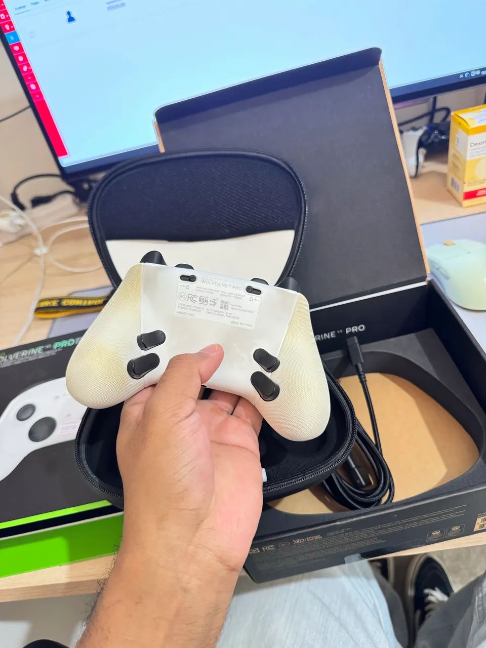 Controle Wolverine V3 Pro - Foto 4
