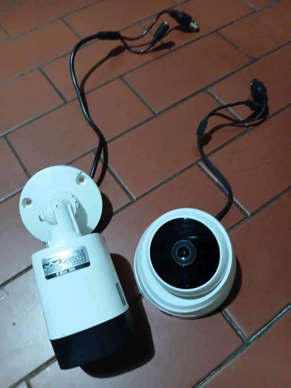 Câmeras intelbras $140 as duas  - Foto 3