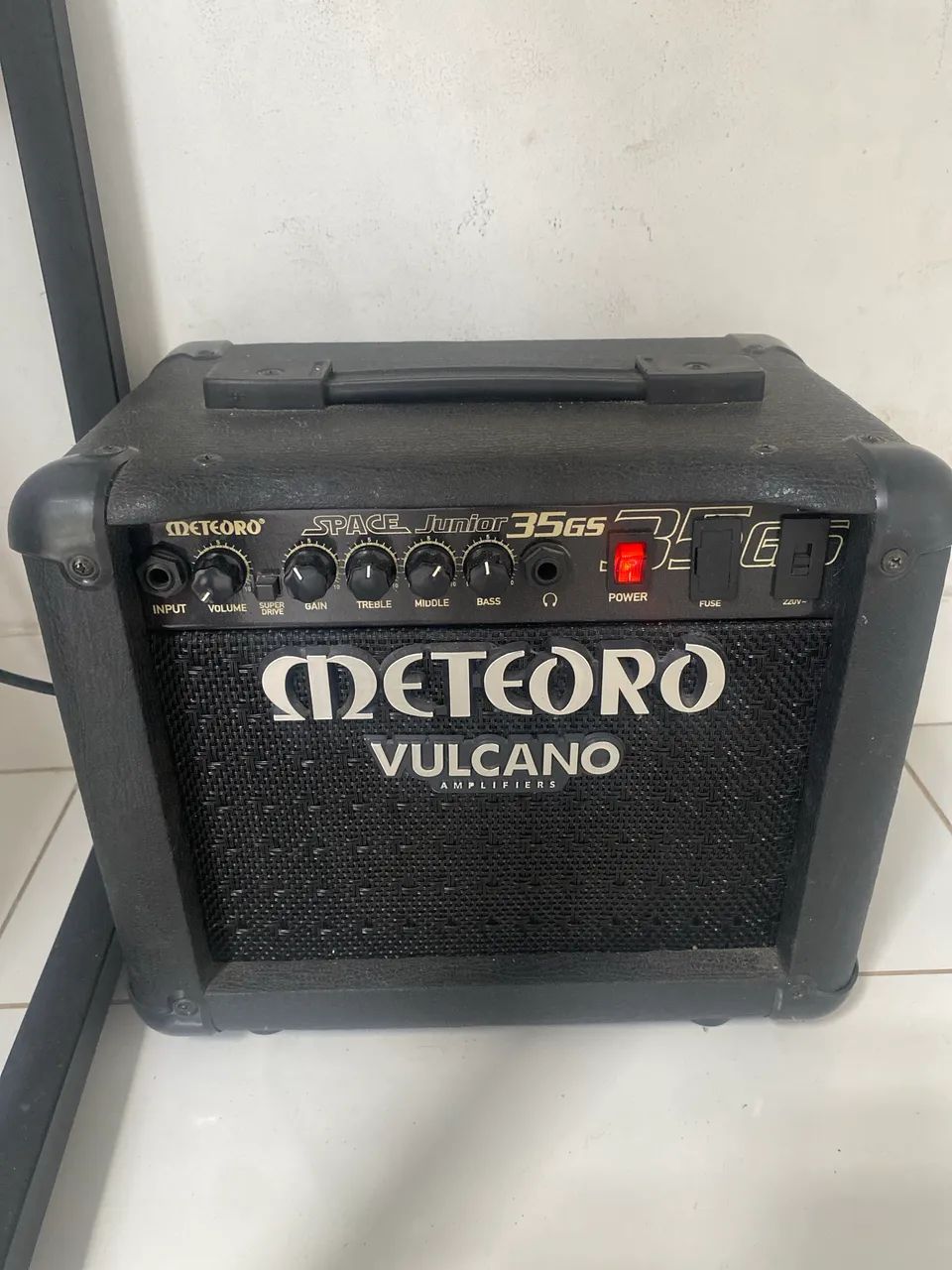 CUBO P/ GUITARRA METEORO VULCANO 35W 