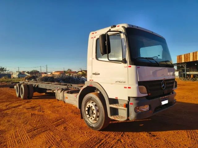 Mercedes Atego 2425 - Foto 3