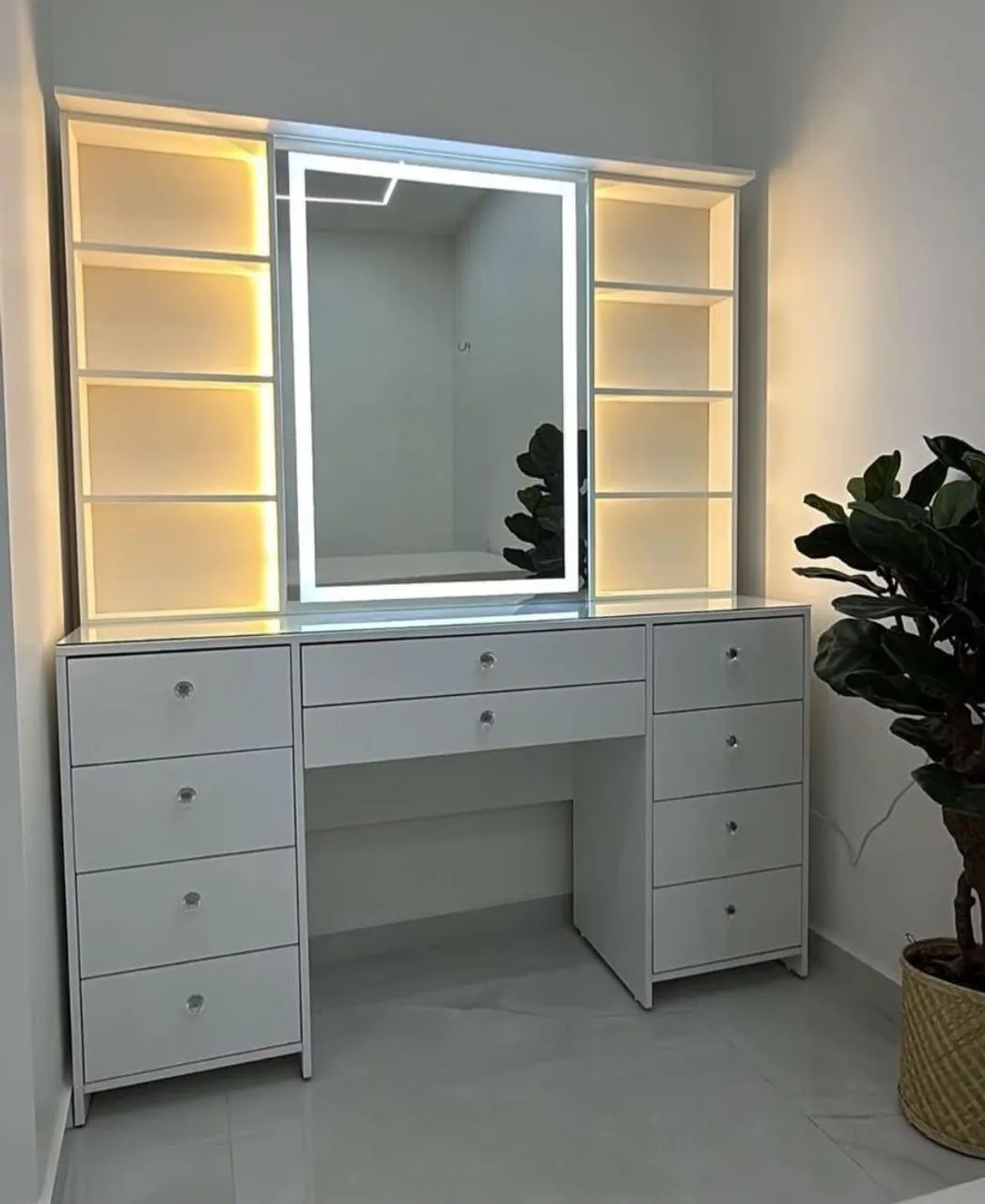 Penteadeira Front Led Com Estantes 