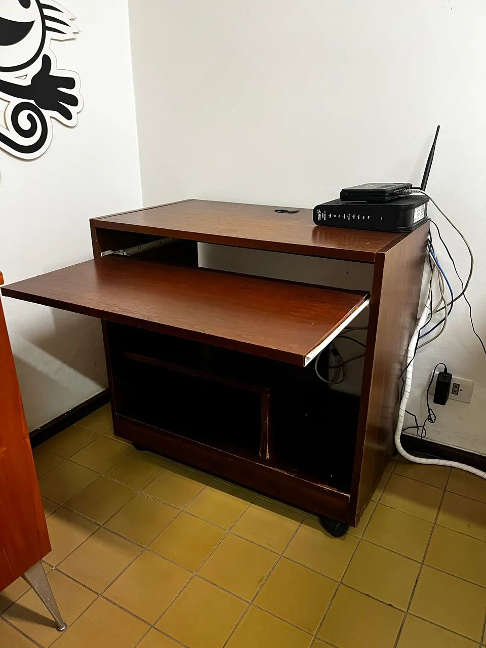 Mesa de computador 0,79x0,47x0,75 - Foto 4