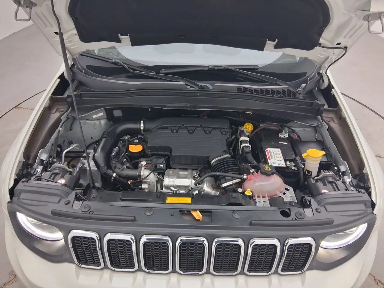 Jeep Renegade Long. T270 1.3 TB 4x2 Flex Aut., foto 10 de 18
