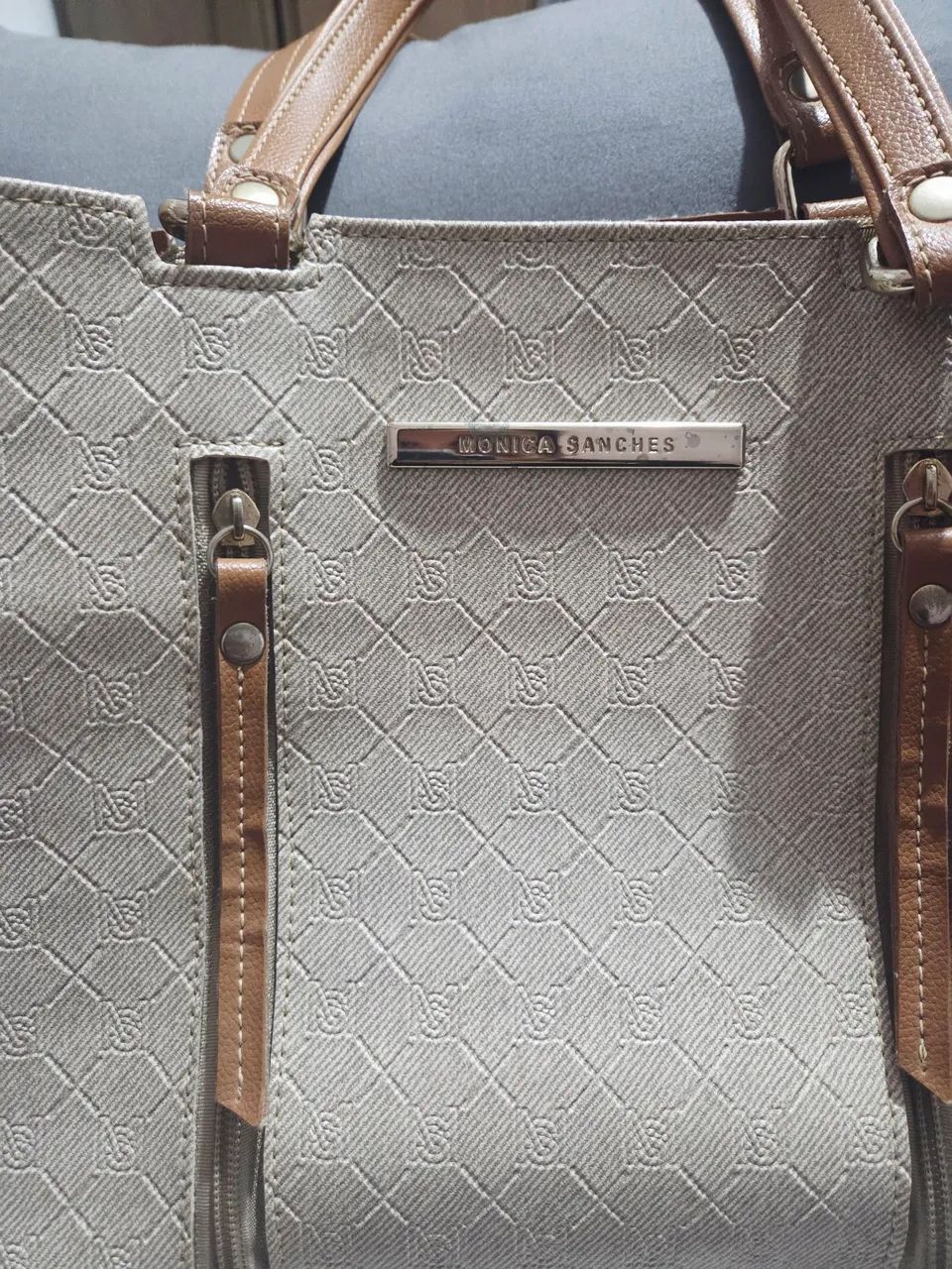 Bolsa Mônica Sanches