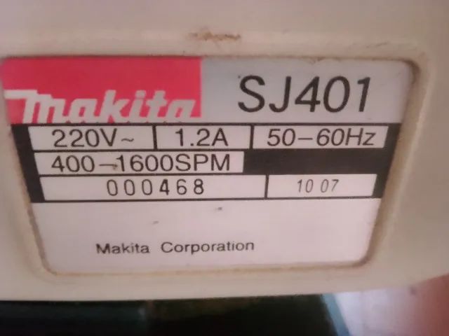 Serra tico tico de bancada Makita 