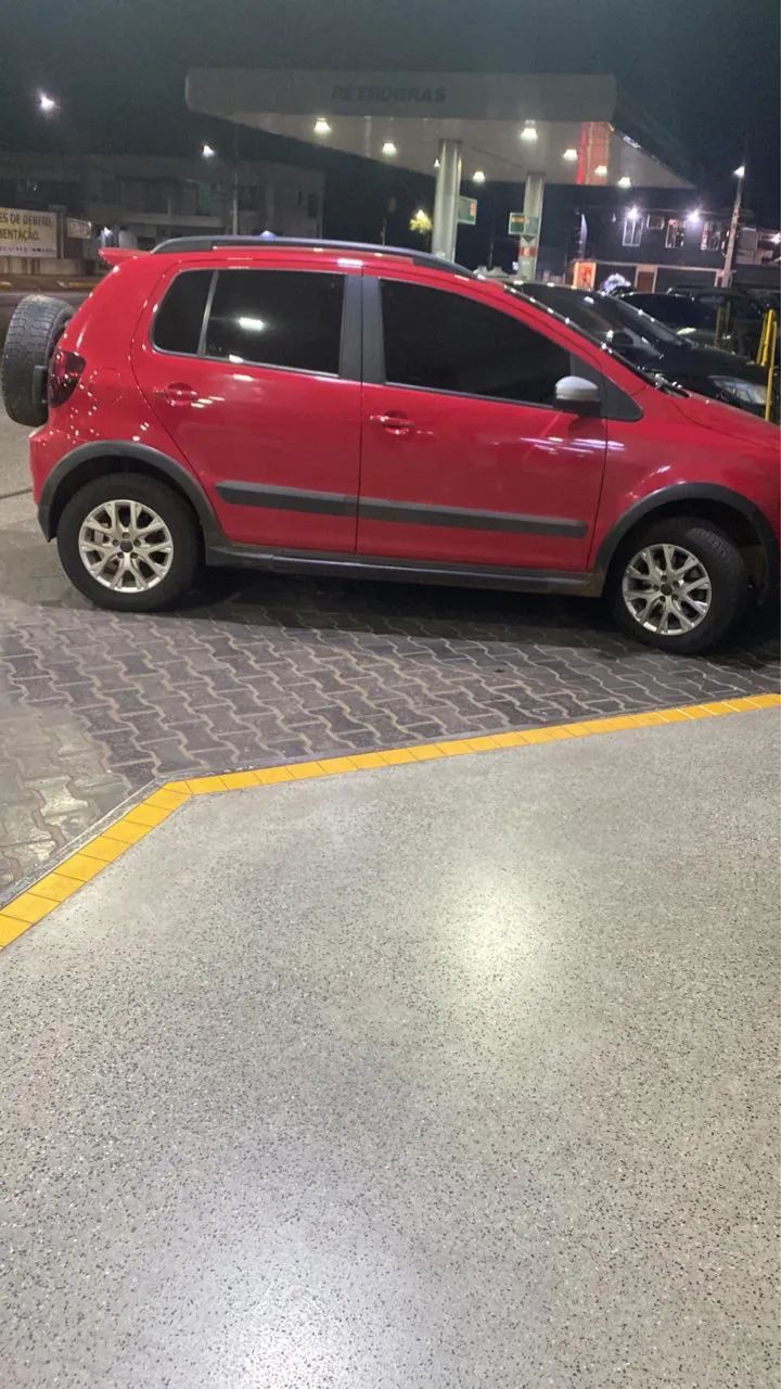 Volkswagen Crossfox CROSSFOX 1.6 Mi Total Flex 8V 5p 2014