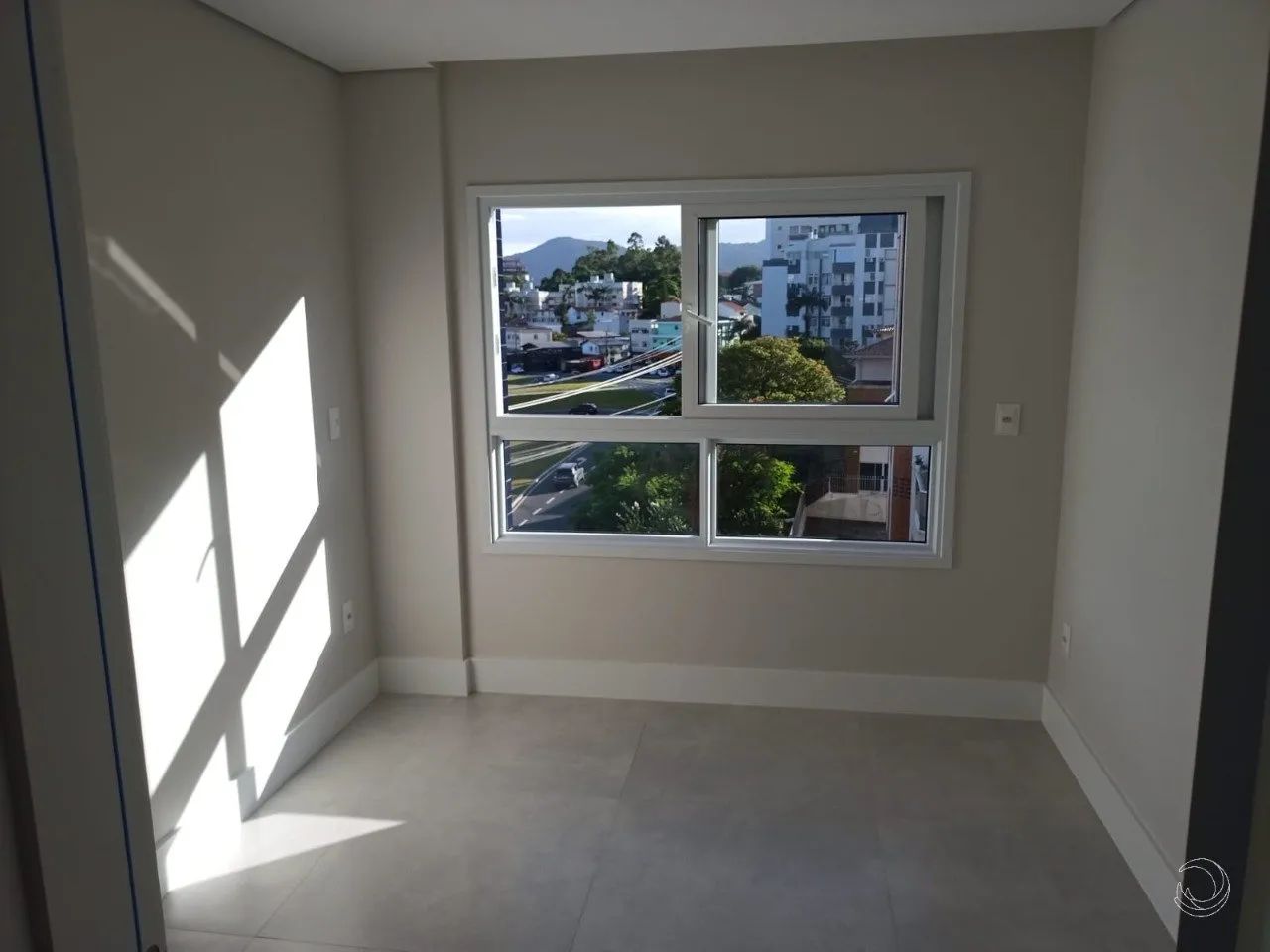 Apartamento de 2 dorms no bairro Pantanal - Foto 5
