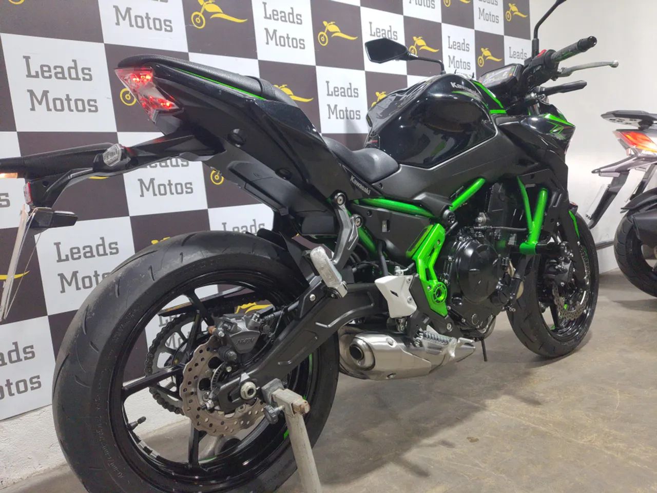 Kawasaki Z 650 - Foto 5