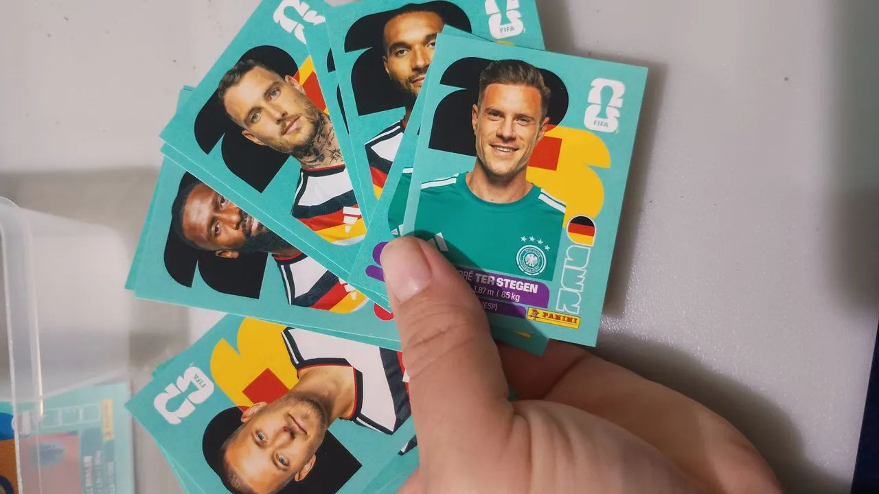 Figurinhas da copa  - Foto 2