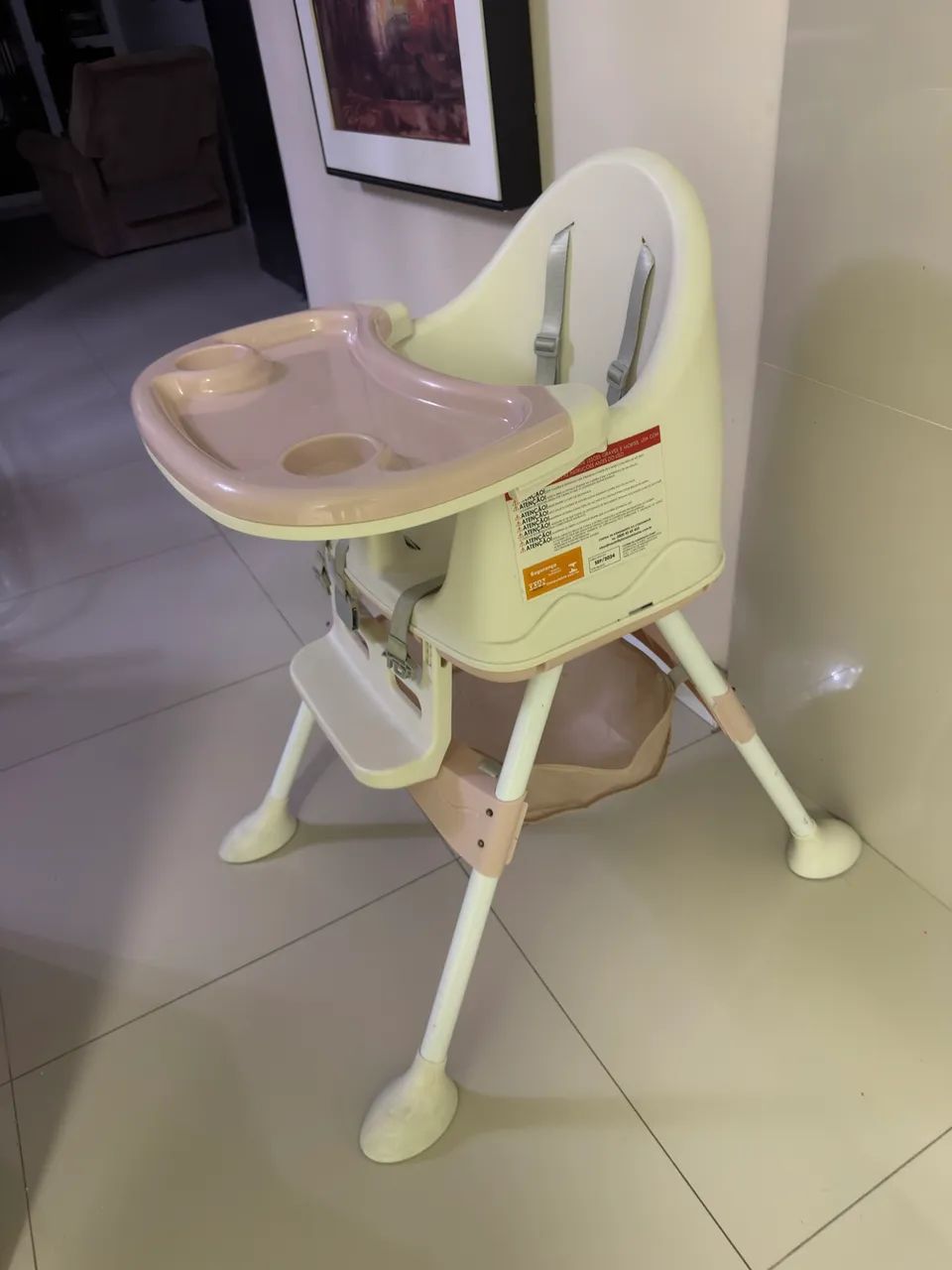 Cadeirinha de alimentação 