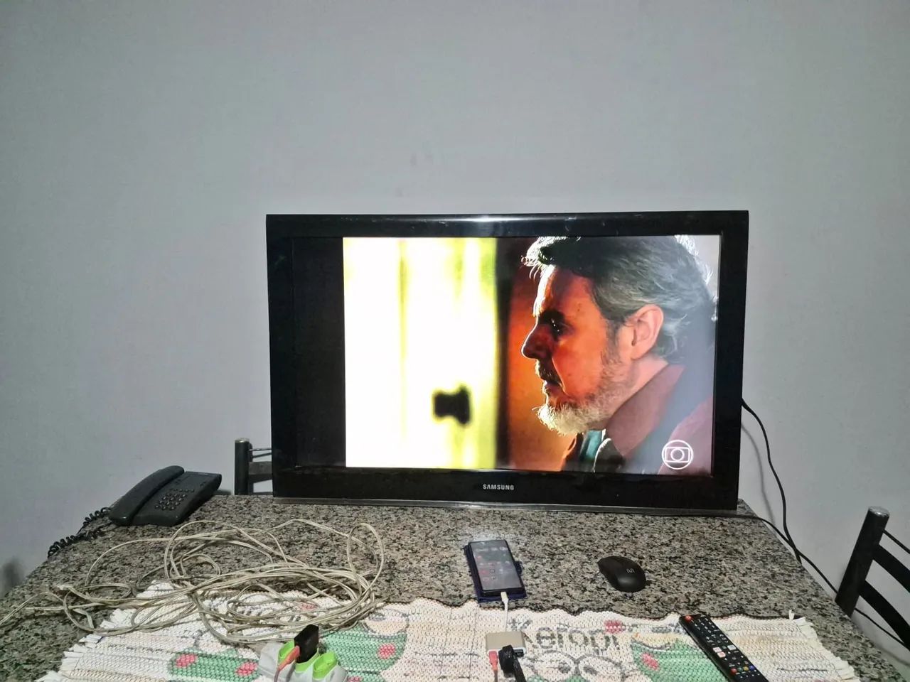 Vendo TV Samsung Plasma defeito na tela
