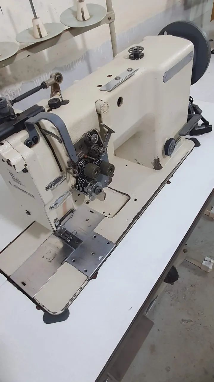 Máquina de costura pespontadeira industrial - Foto 2