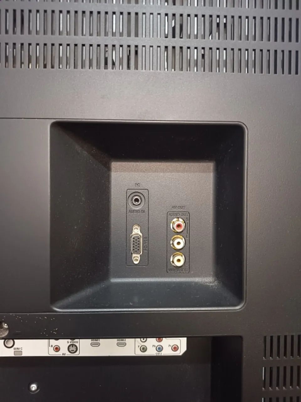 Tv Philips LCD HD 42" Completa Vai Com Chromecast e Suporte de Bride Não é Smart - Foto 5