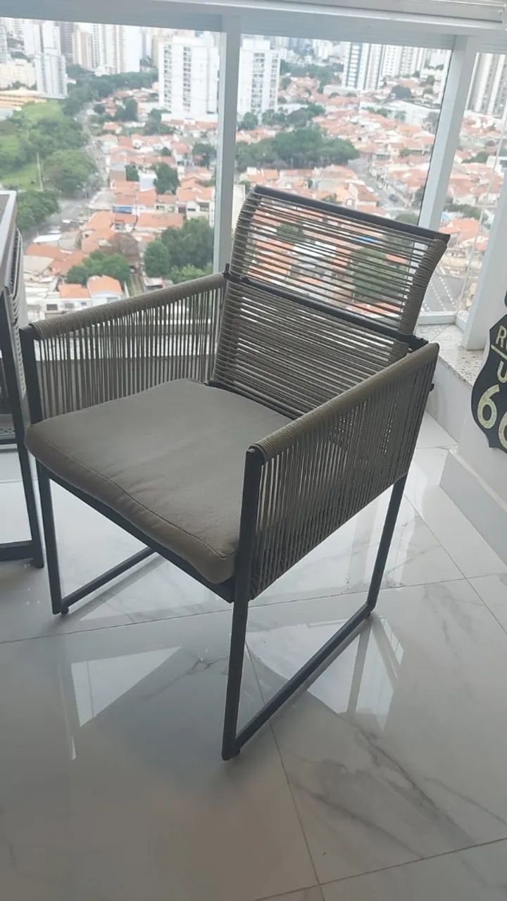 Mesa 4 lugares Novíssima e confortável - Foto 2