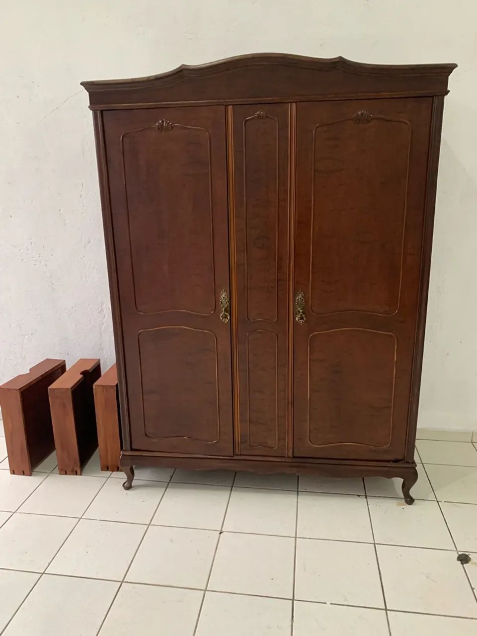 Guarda roupa vintage 