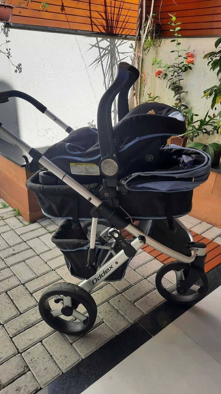 Carrinho + Bebê Conforto + engate carro