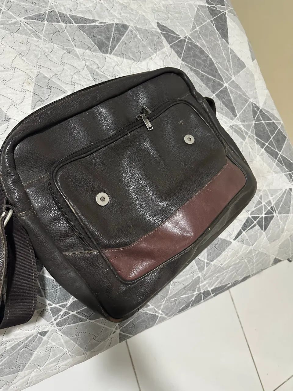 Bolsa de couro transversal bennesh 