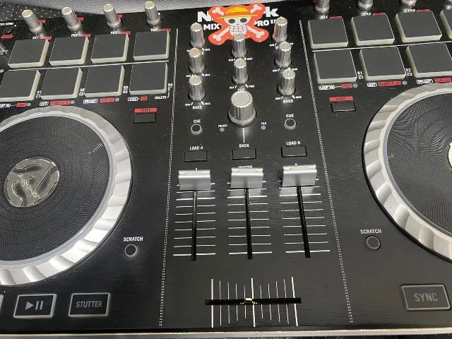 Controladora Dj Numark Mixtrack Pro 2