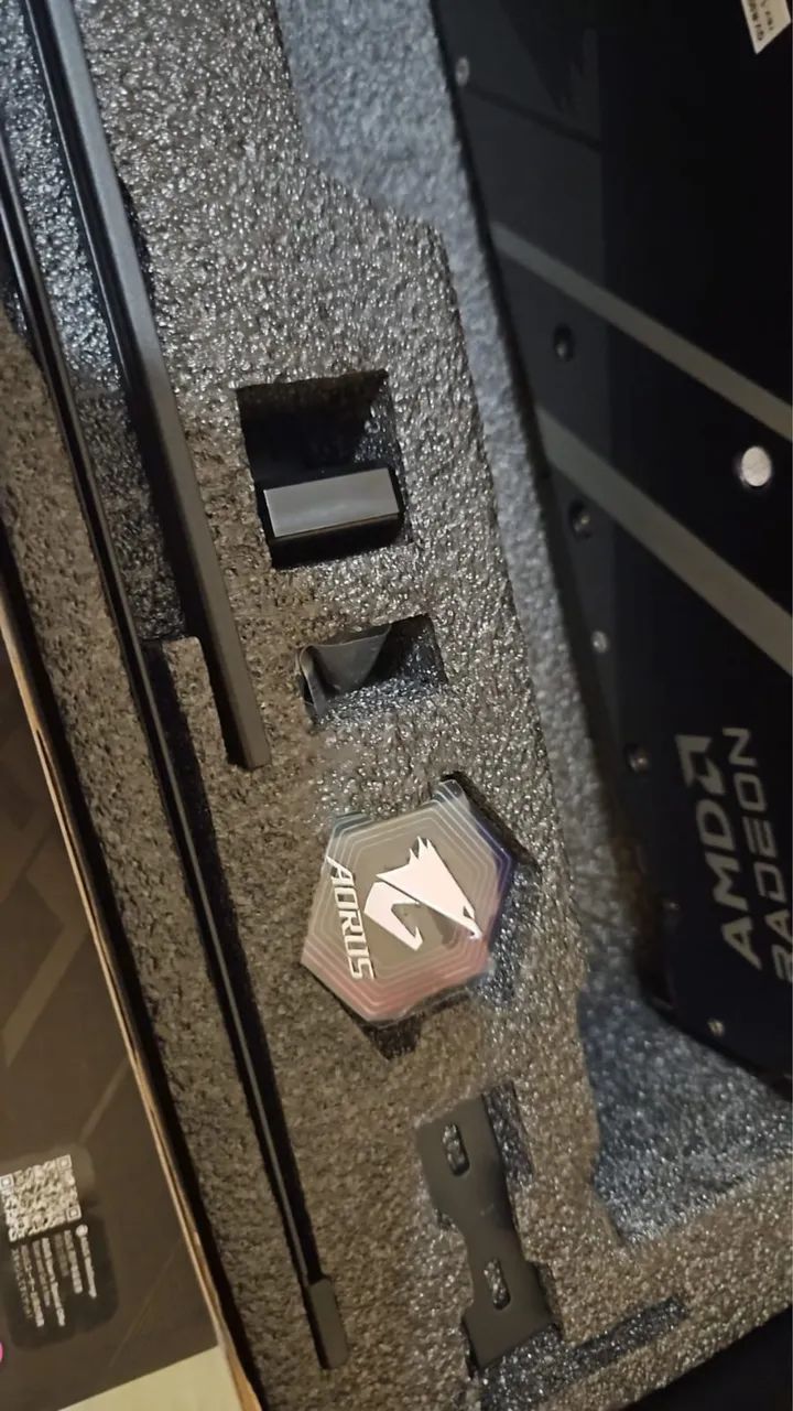 RTX 9070XT AORUS ELITE 16GB  - Foto 2