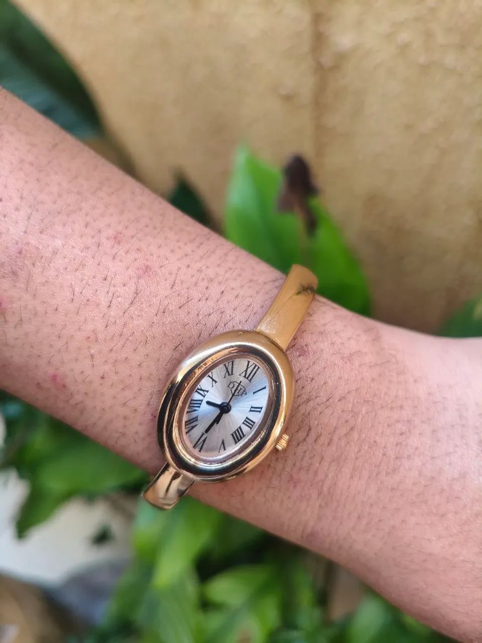 Relógio feminino bracelete lindo  - Foto 4