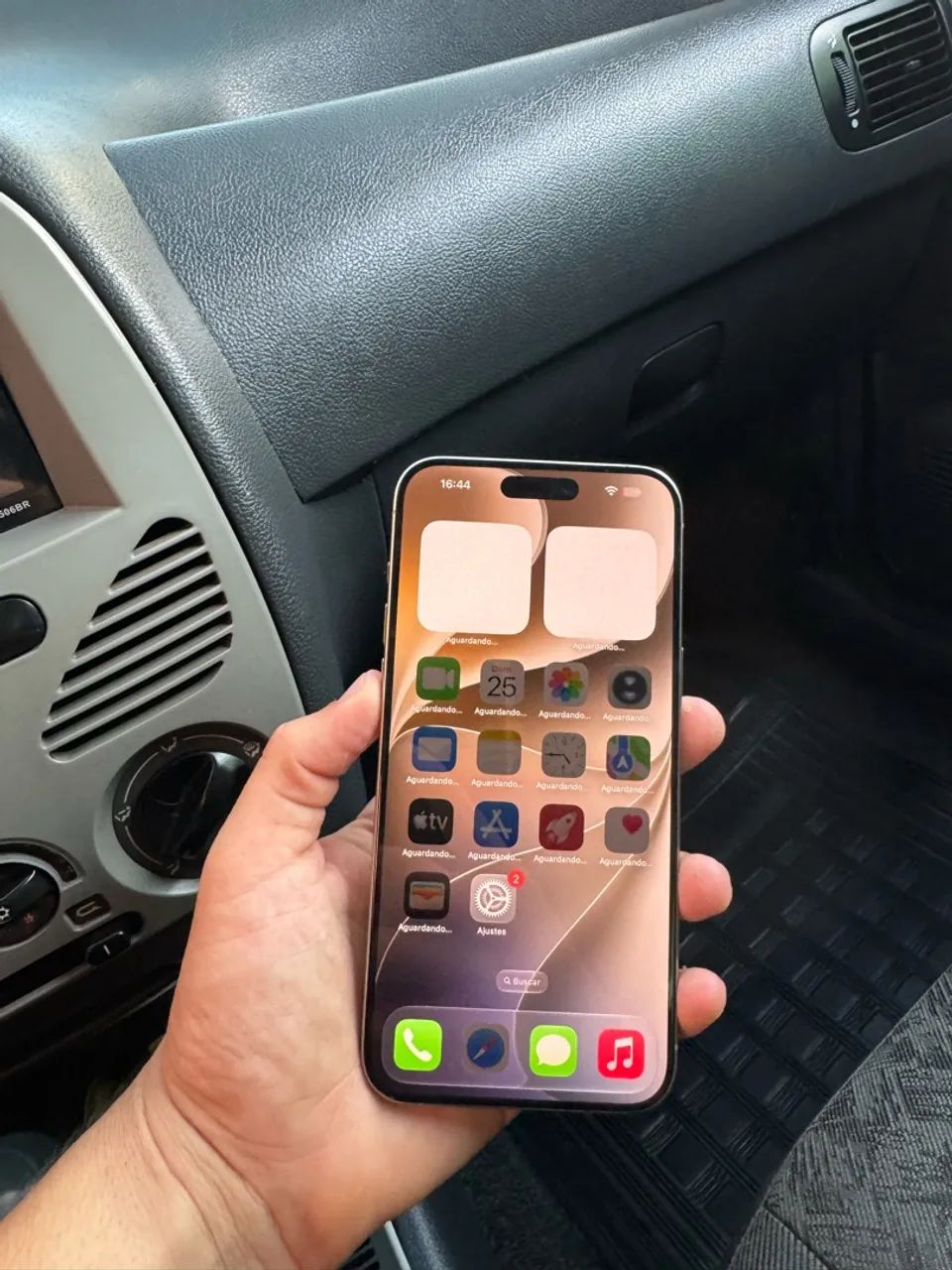 iPhone 15 pro Max 256 - Foto 4