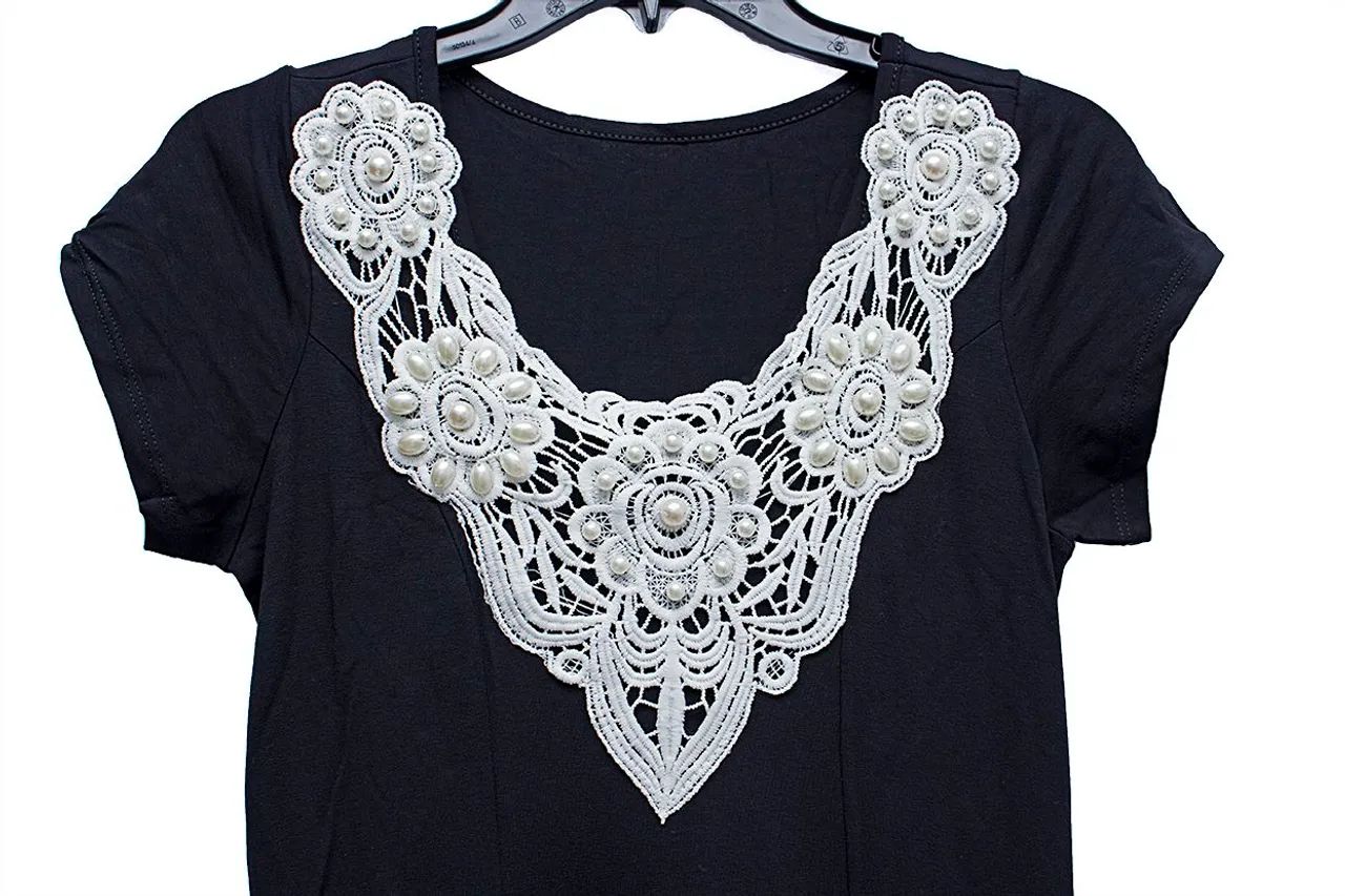 Vestido com detalhe de pérolas no decote - Foto 2