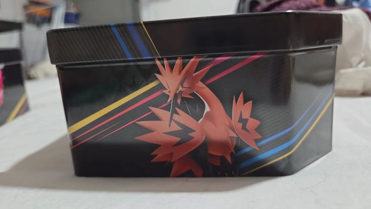 Lata Realeza Absoluta - Zapdos de Galar - Foto 2