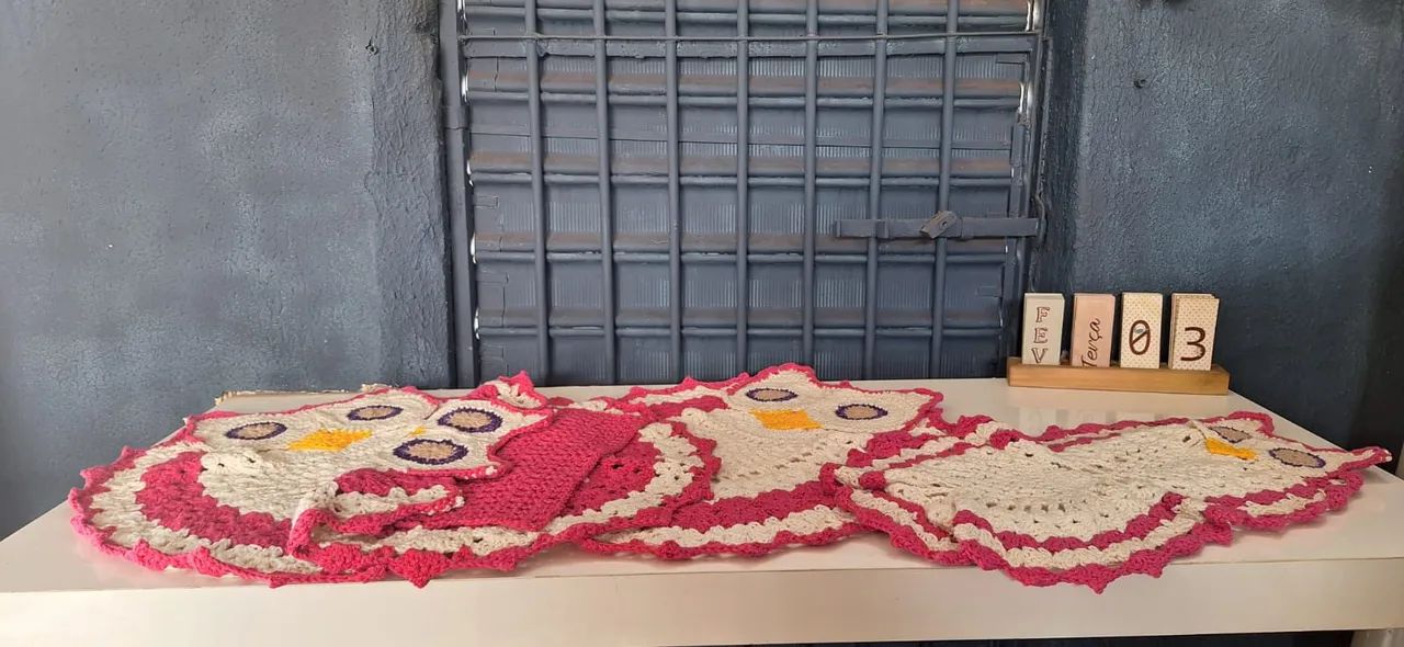 Jogo de Banheiro 4 peças Coruja Rosa e Branco/ Vermelho e Branco Cada um 200$ - Foto 4