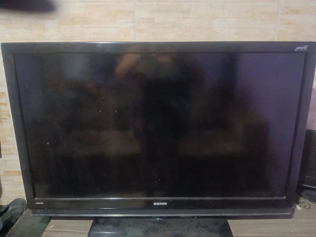 Vendo uma tv 42" polegadas