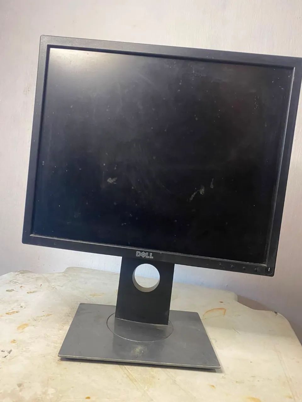 Monitor Dell P1917Sc 19" - HDMI, DisplayPort e VGA - Foto 2