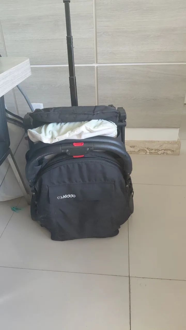 VENDO carrinho de bebê compacto  - Foto 2