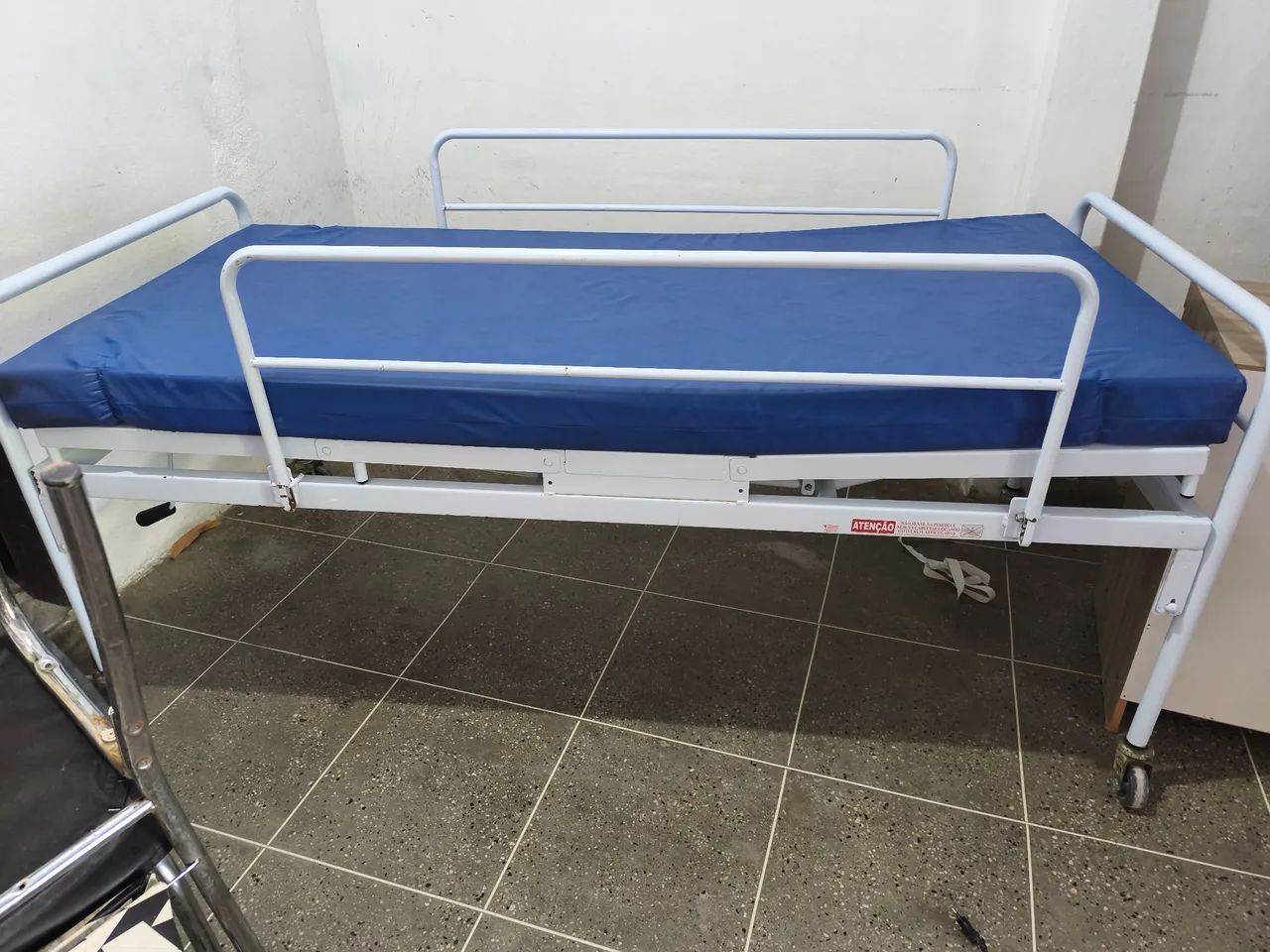 Cama hospitar manual usada - Foto 2