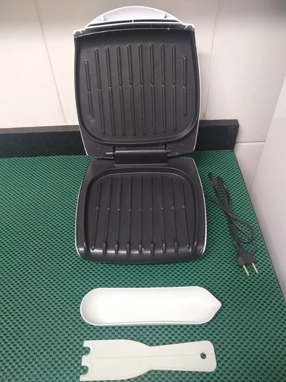 Mini Grill Marca Cadence