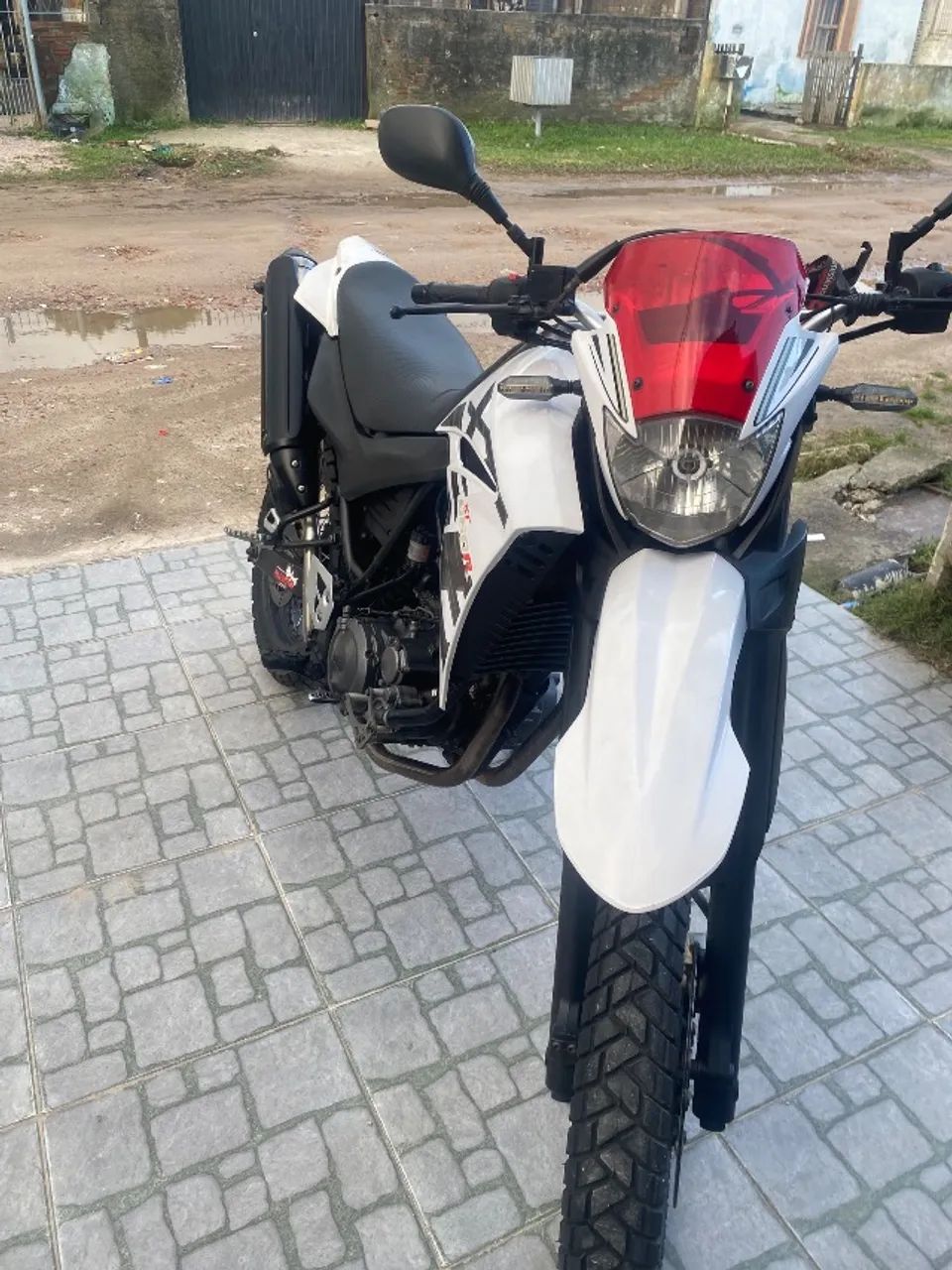 Moto bem conservada 