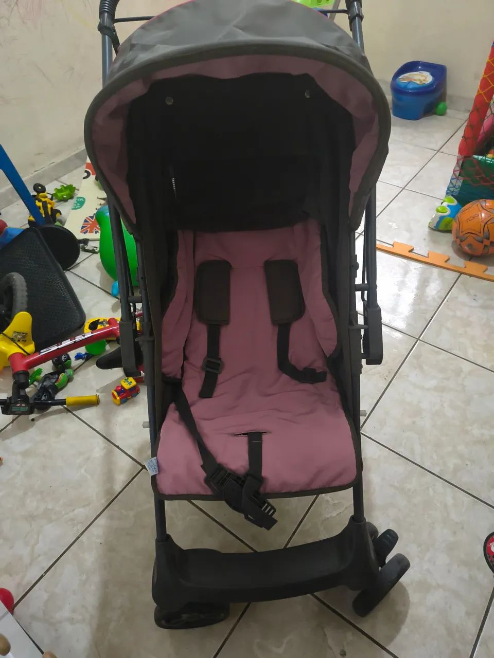 Vendo carrinho de bebê 