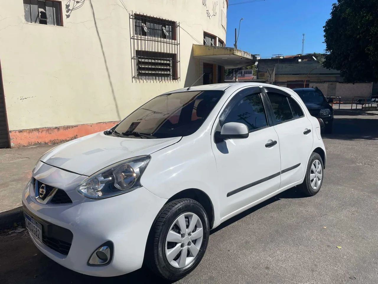 Nissan March 2015