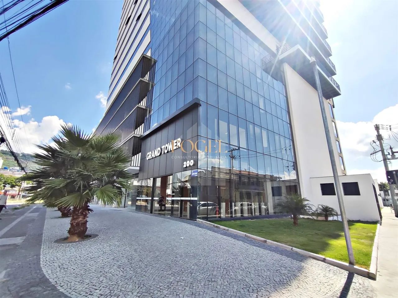 Centro/JF - Sala Comercial com ótima localização