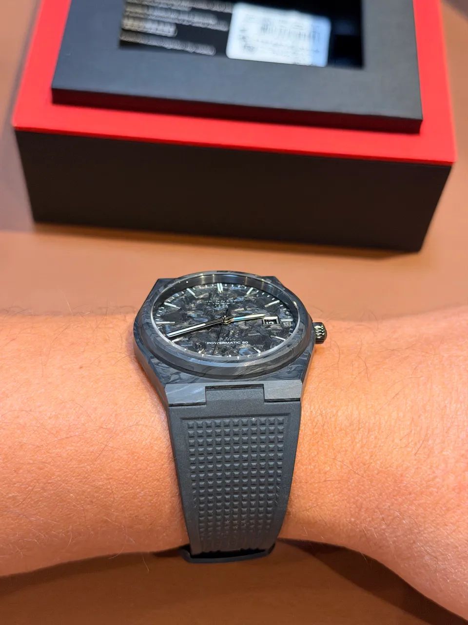 Relogio Tissot PRX Carbon 2026 - Foto 2
