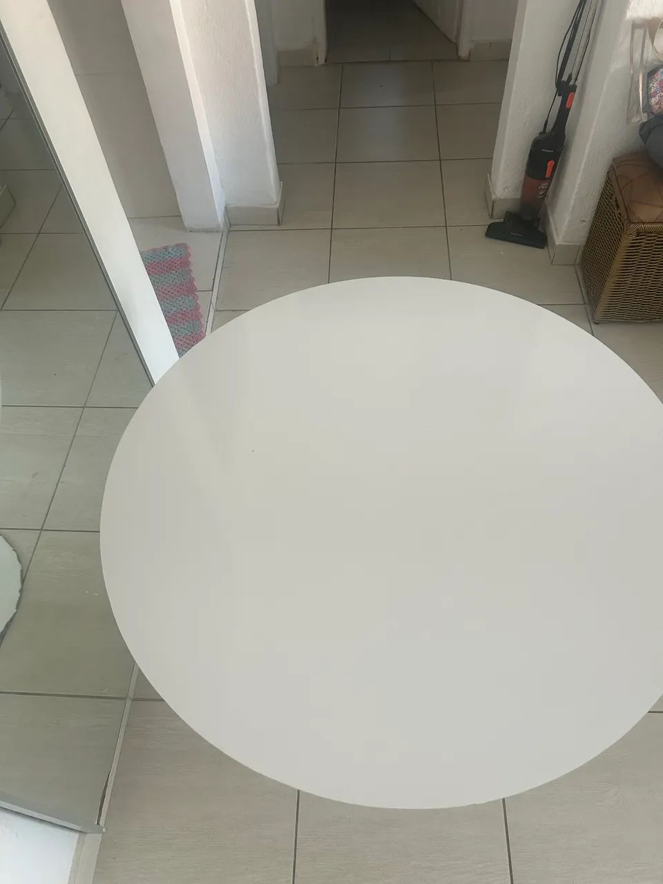 Mesa de jantar para 4 cadeira  1mt x 1mt  - Foto 3