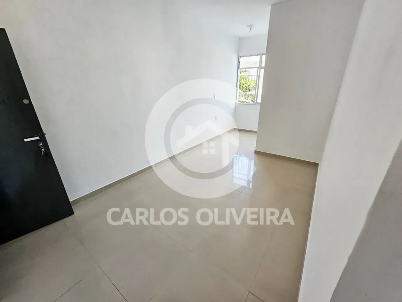 Imóvel para aluguel possui 60m² com 2 quartos e  lance de escada 1 vaga  em Méier  - RJ - Foto 3
