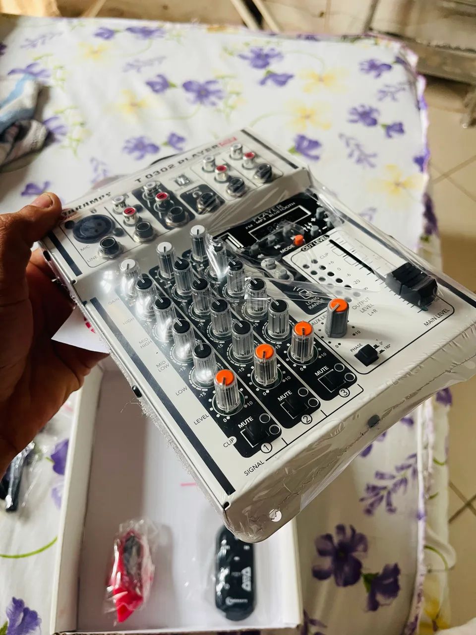 Mesa taramps T 0302 player rgb