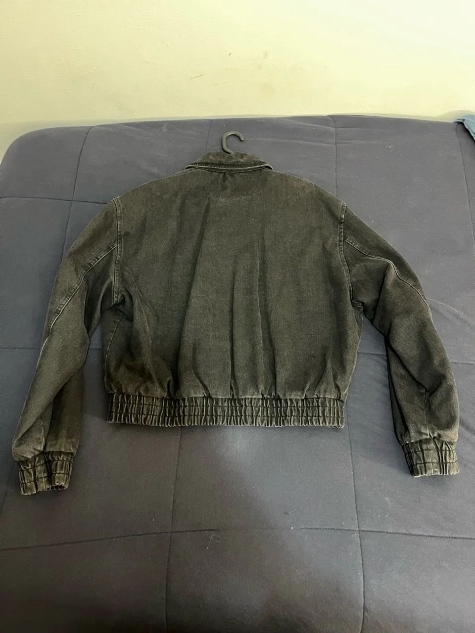 Jaqueta jeans zara boxy acolchoada - Foto 3