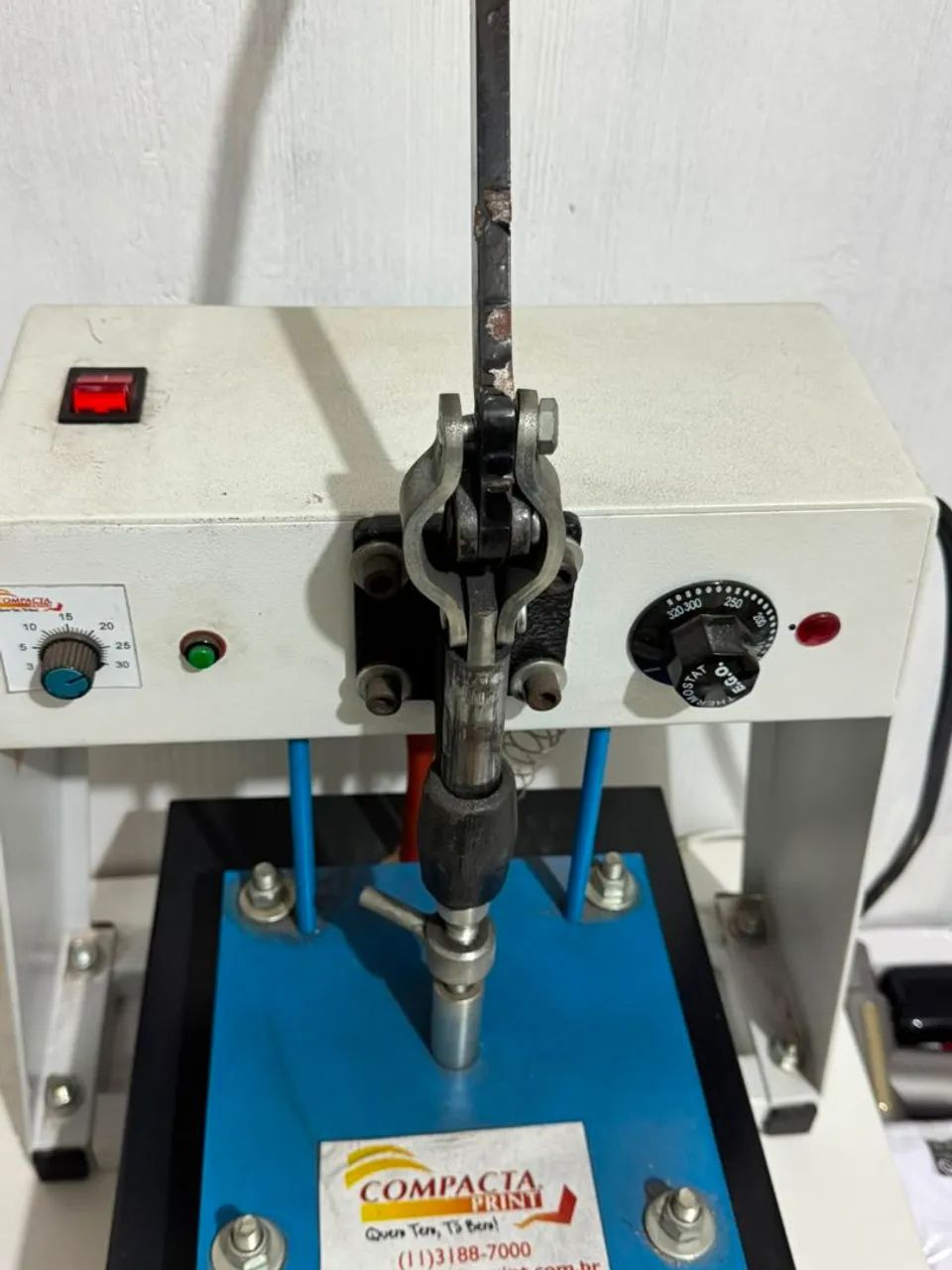 Prensa Térmica Compacta Print - Estampa Chinelos, Azulejos, Chaveiros e Placas - Foto 3