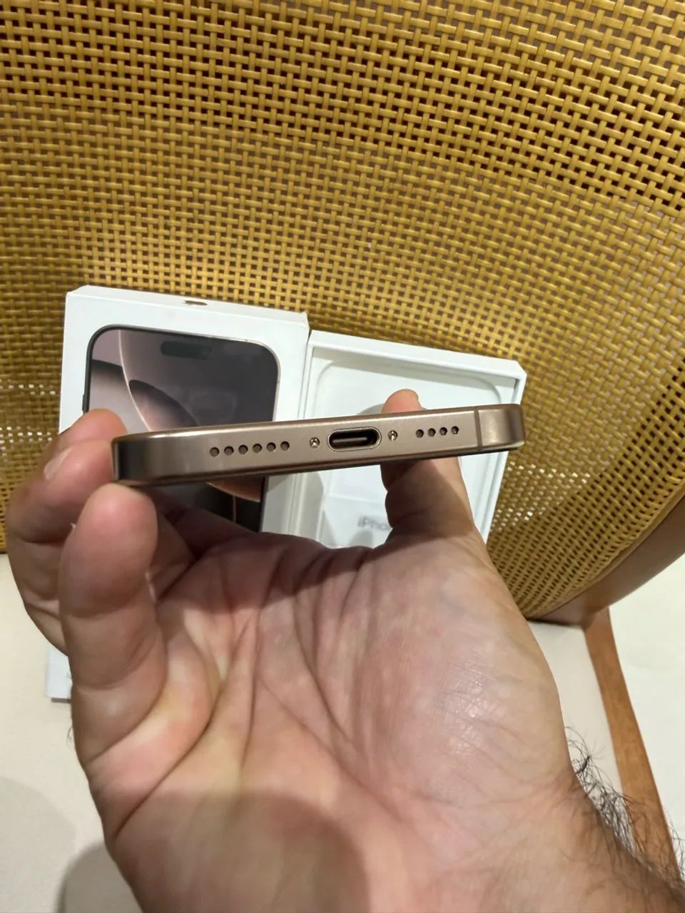 Iphone 16 Pro Max 256GB. Desert - Foto 3