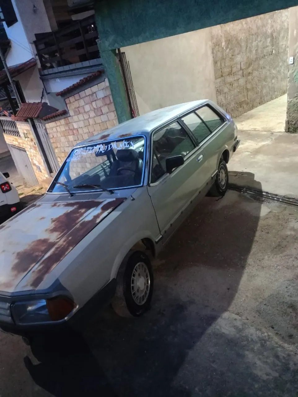 Ford Belina GL 1.8 / 1.6 1985