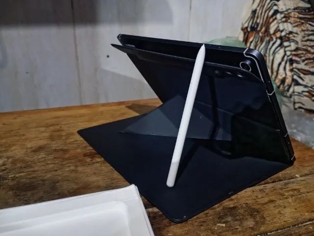 Vendo Tablet Samsung s10 FE 5G excelente estado. - Foto 4
