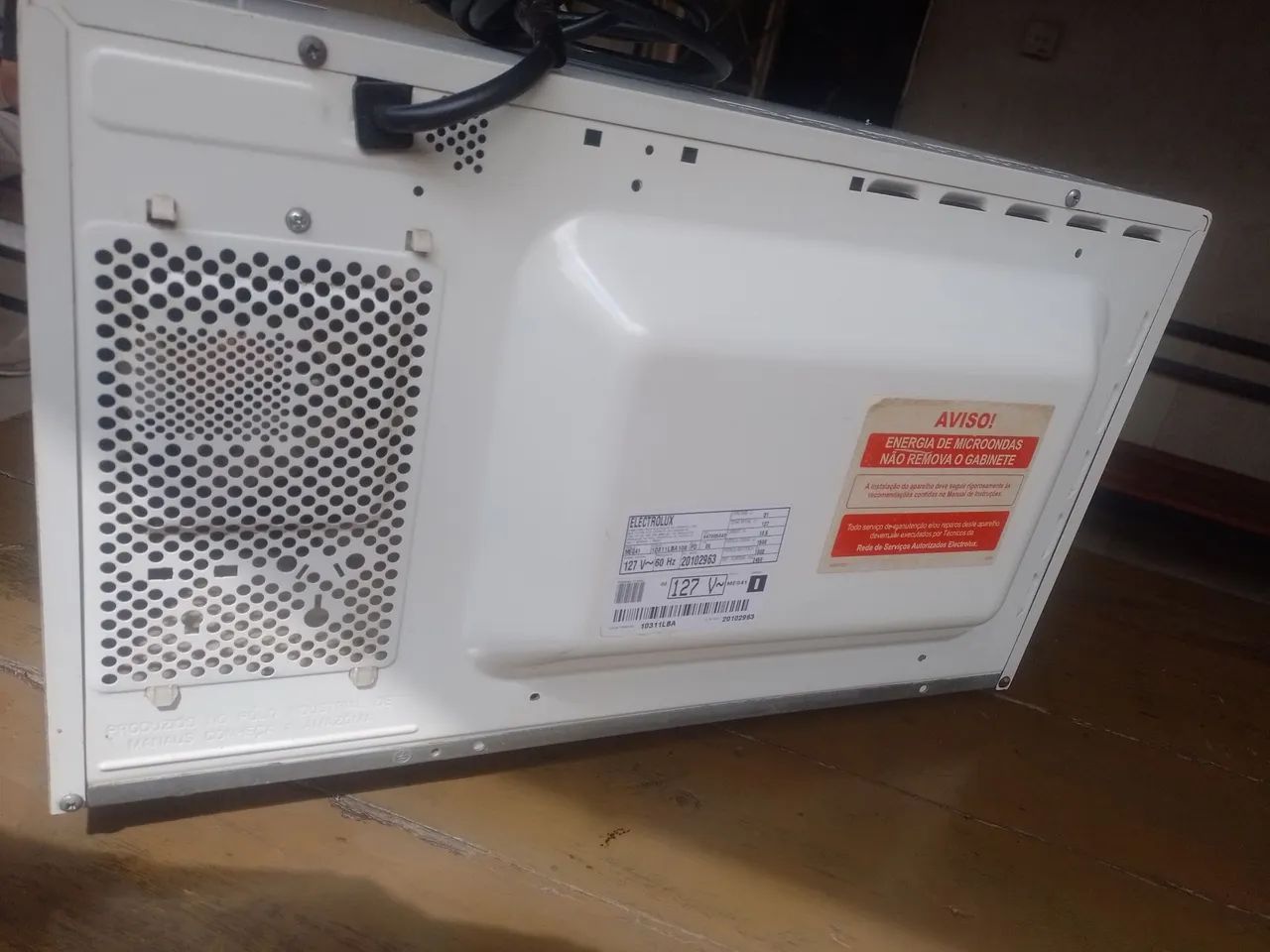 Microondas Eletrolux c/ defeito  - Foto 4