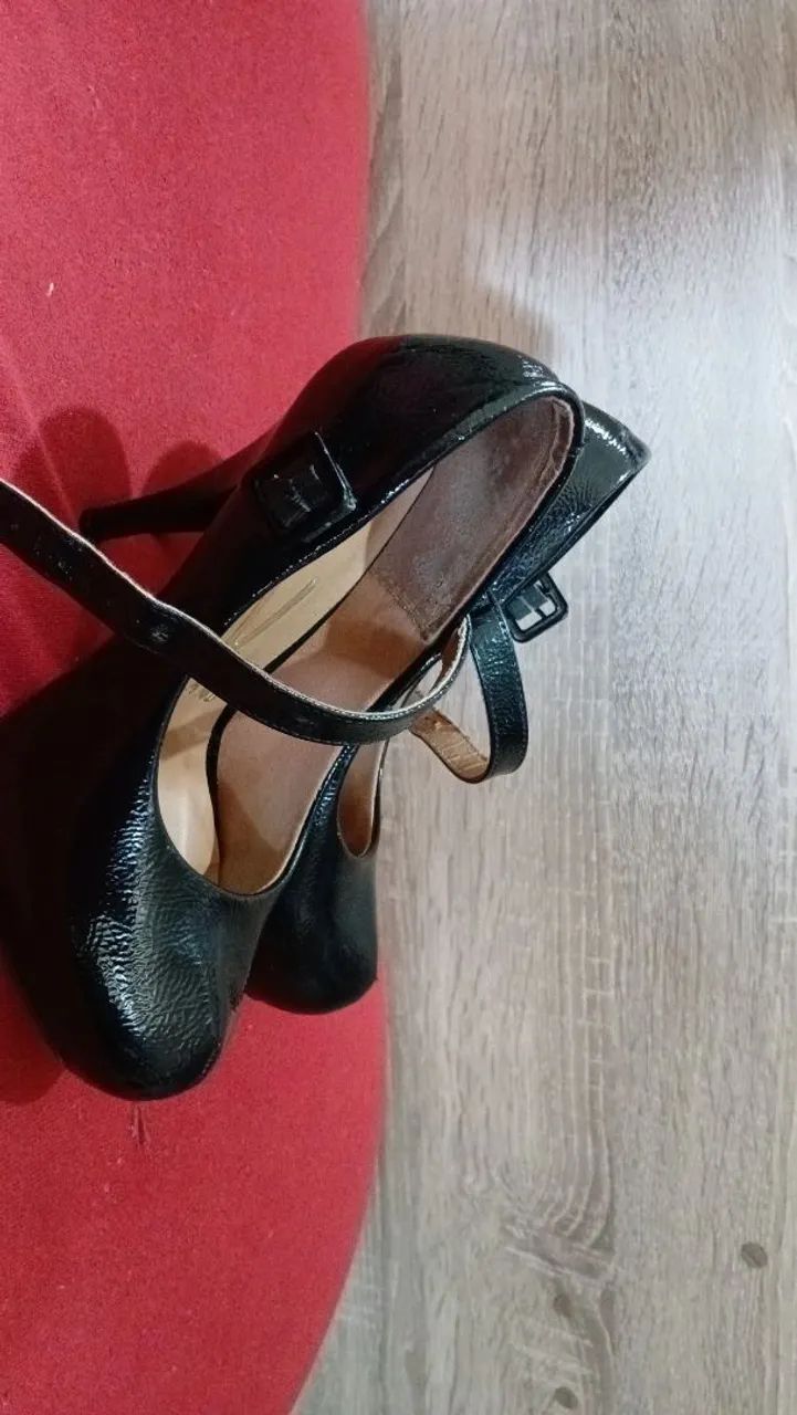 Vendo sapatos de saltos - Foto 4